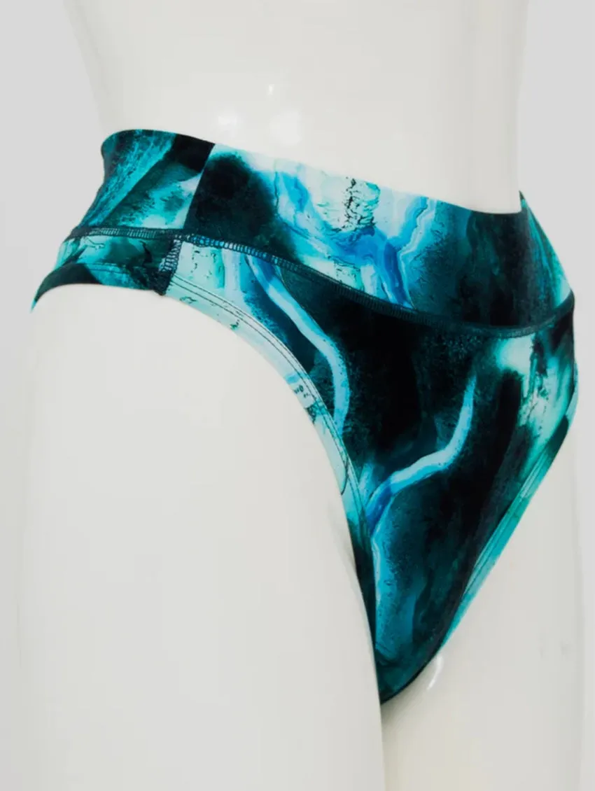 Blue Sky La Thong