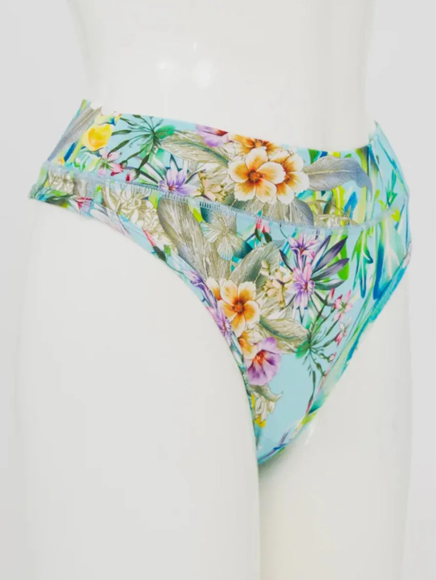 Blue Sky La Thong