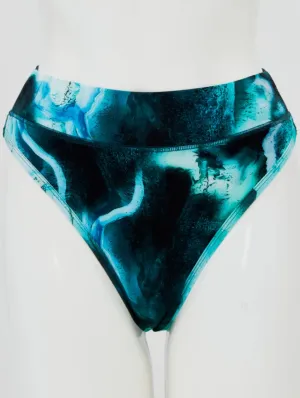 Blue Sky La Thong