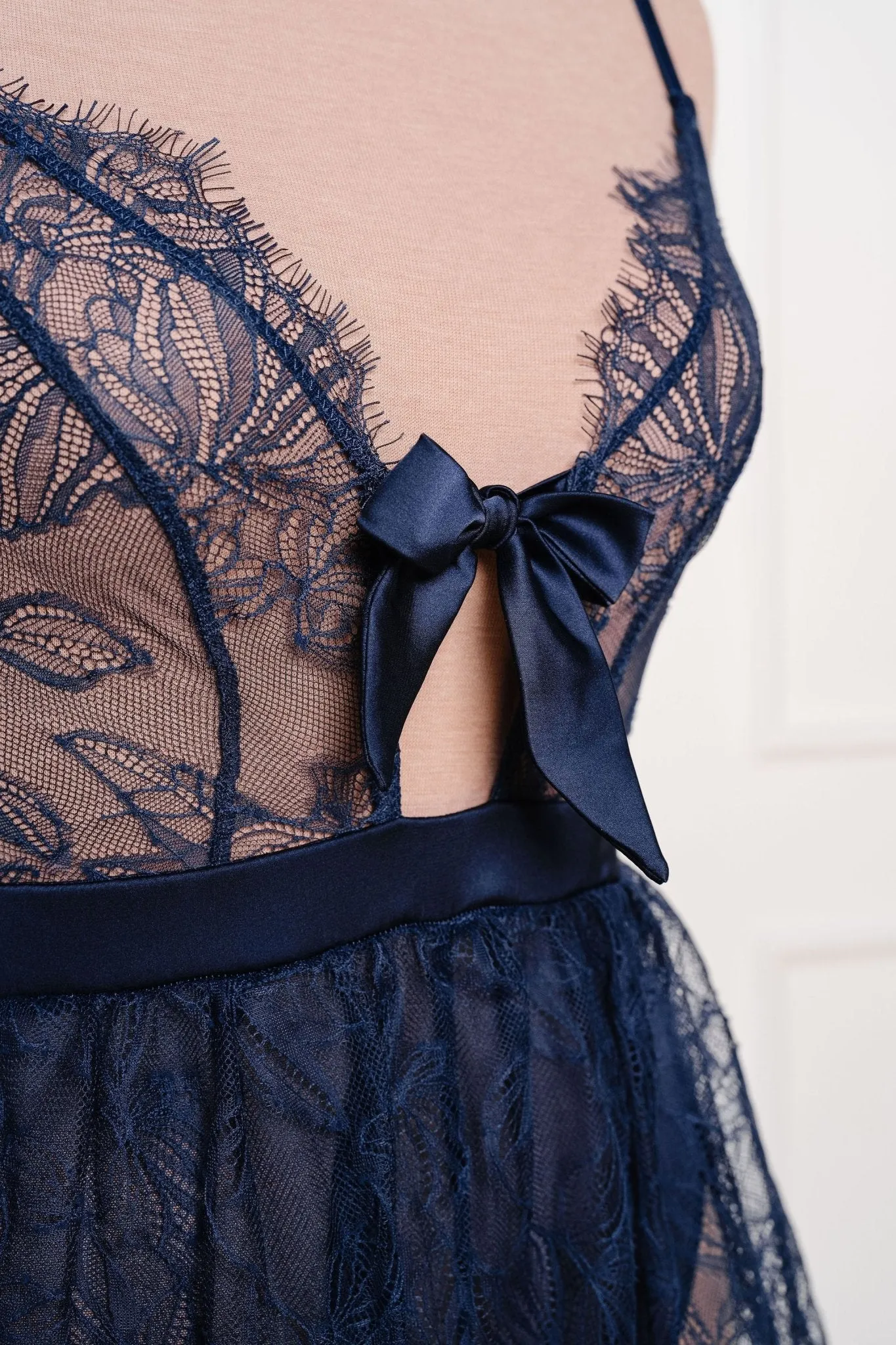 Eyelash Lace Crotchless Teddy - Navy