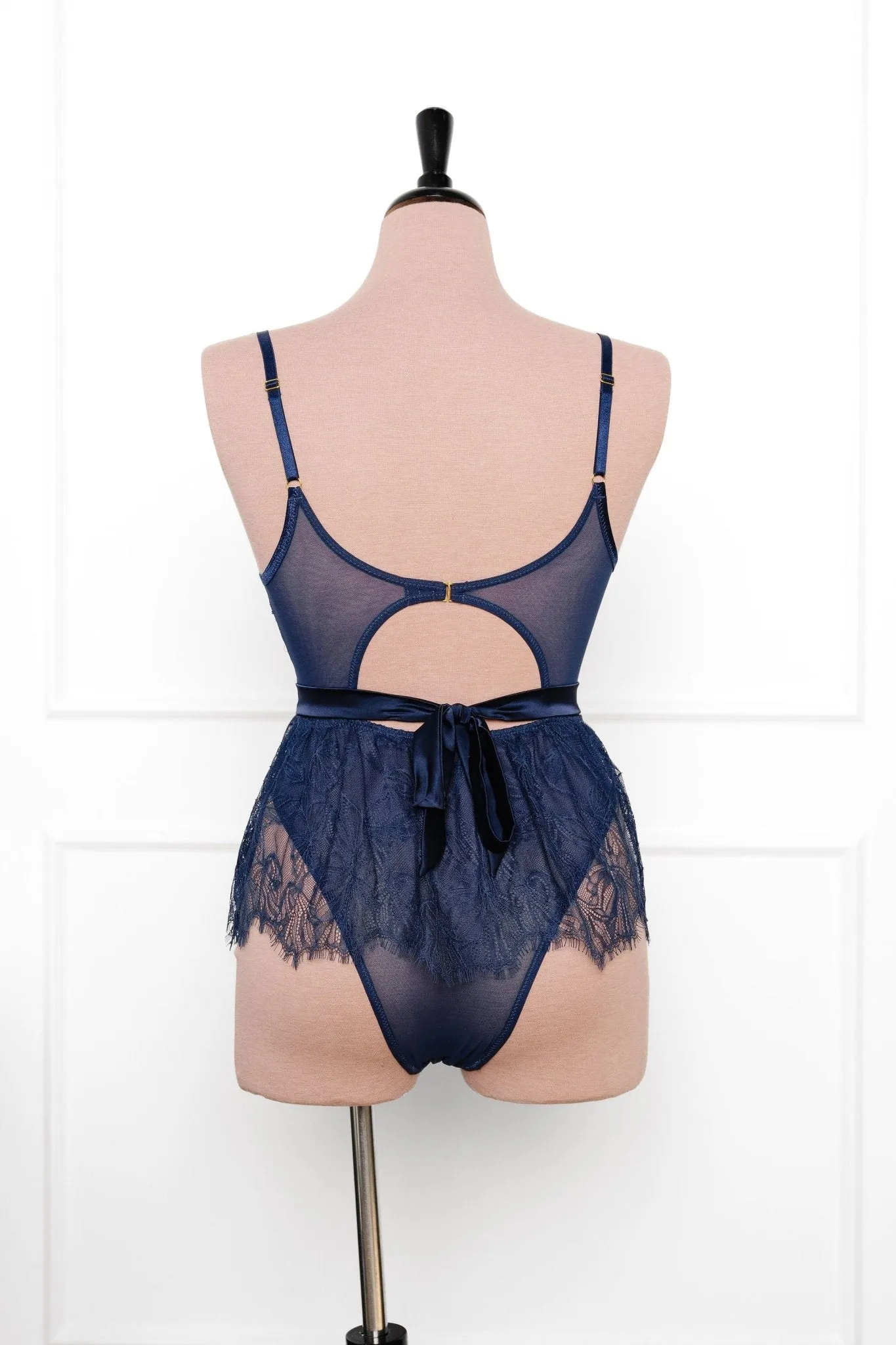 Eyelash Lace Crotchless Teddy - Navy