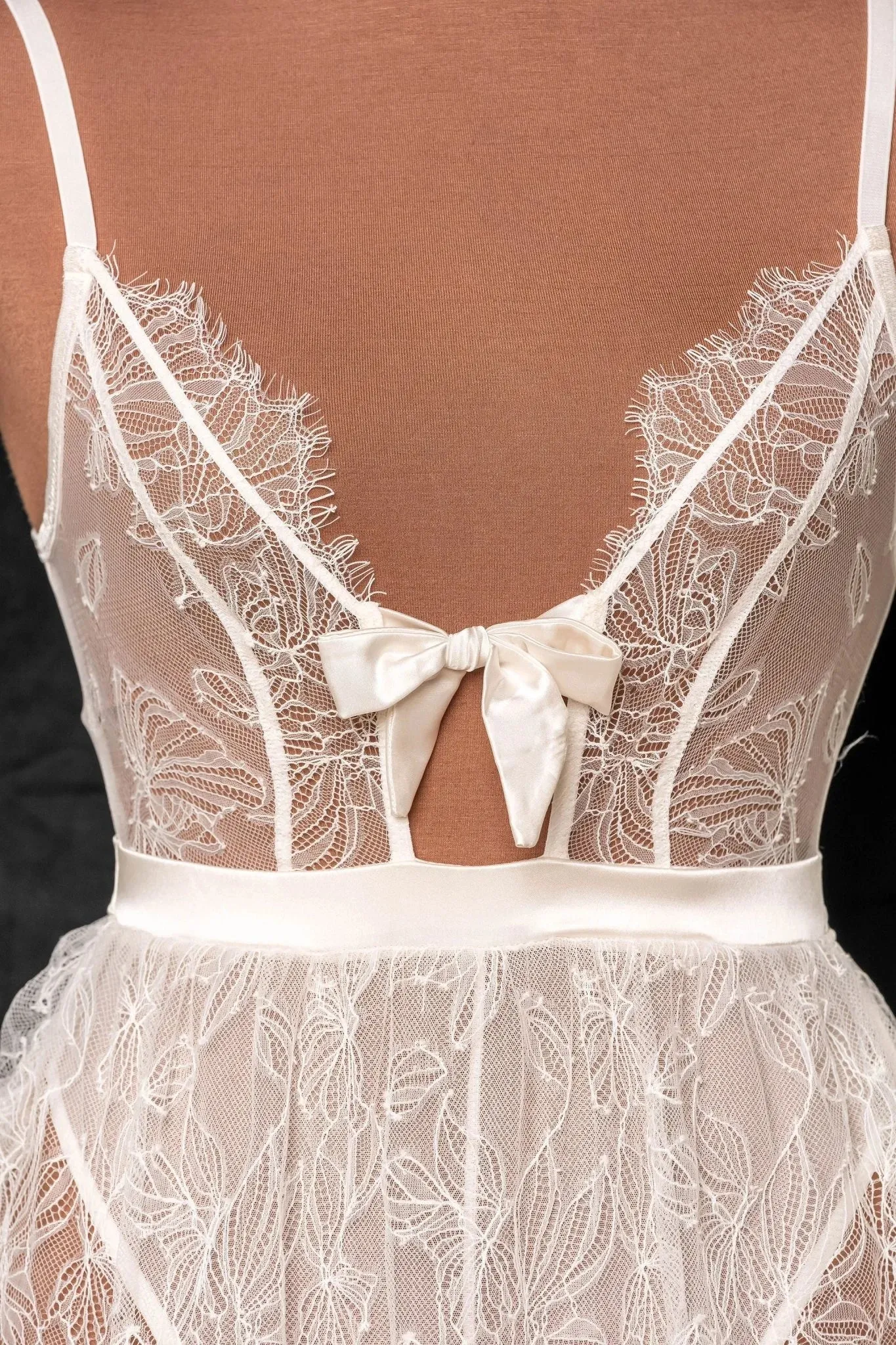 Eyelash Lace Crotchless Teddy - Pearl