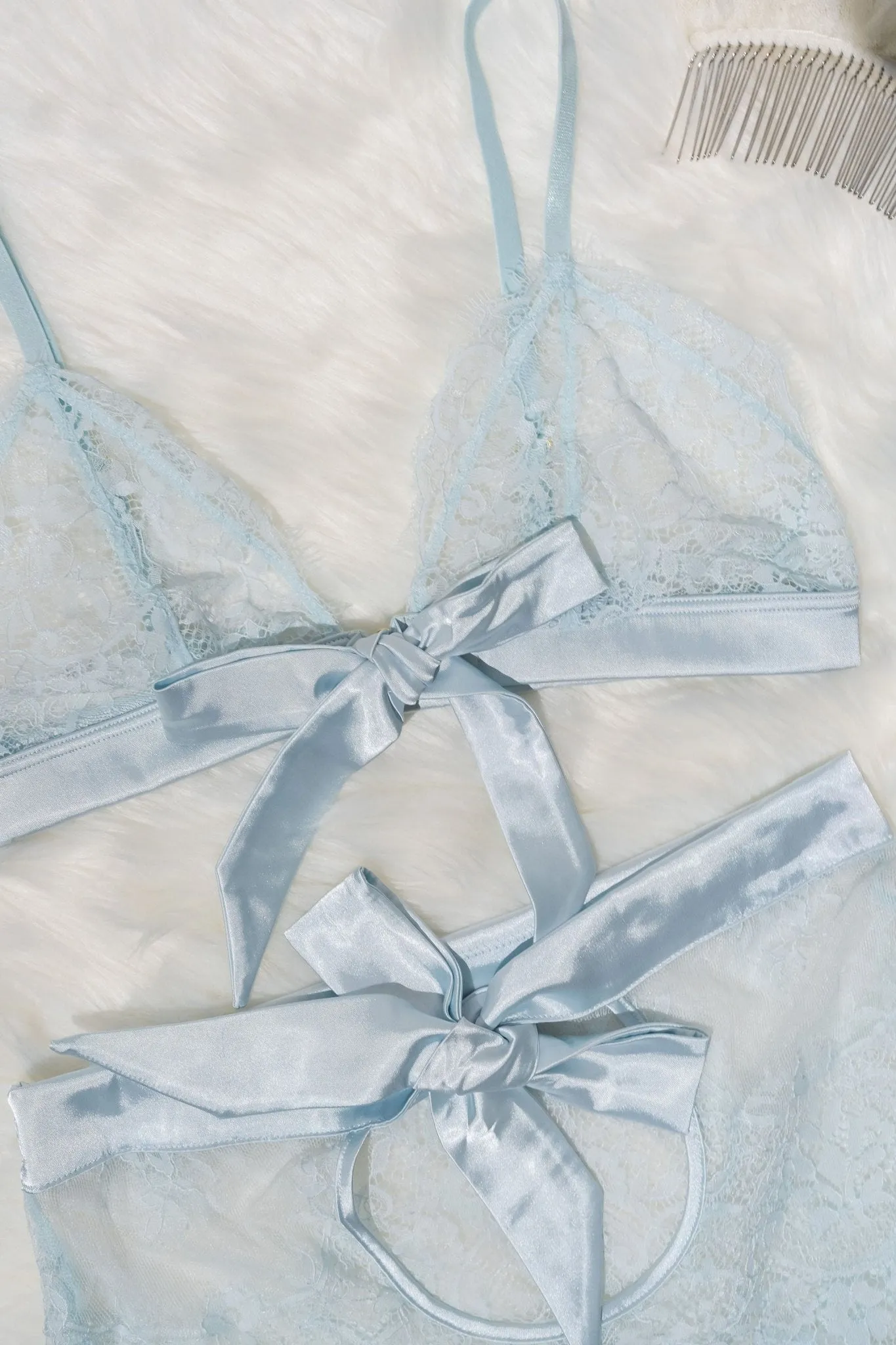 Eyelash Lace High Waist Crotchless Panty - Something Blue