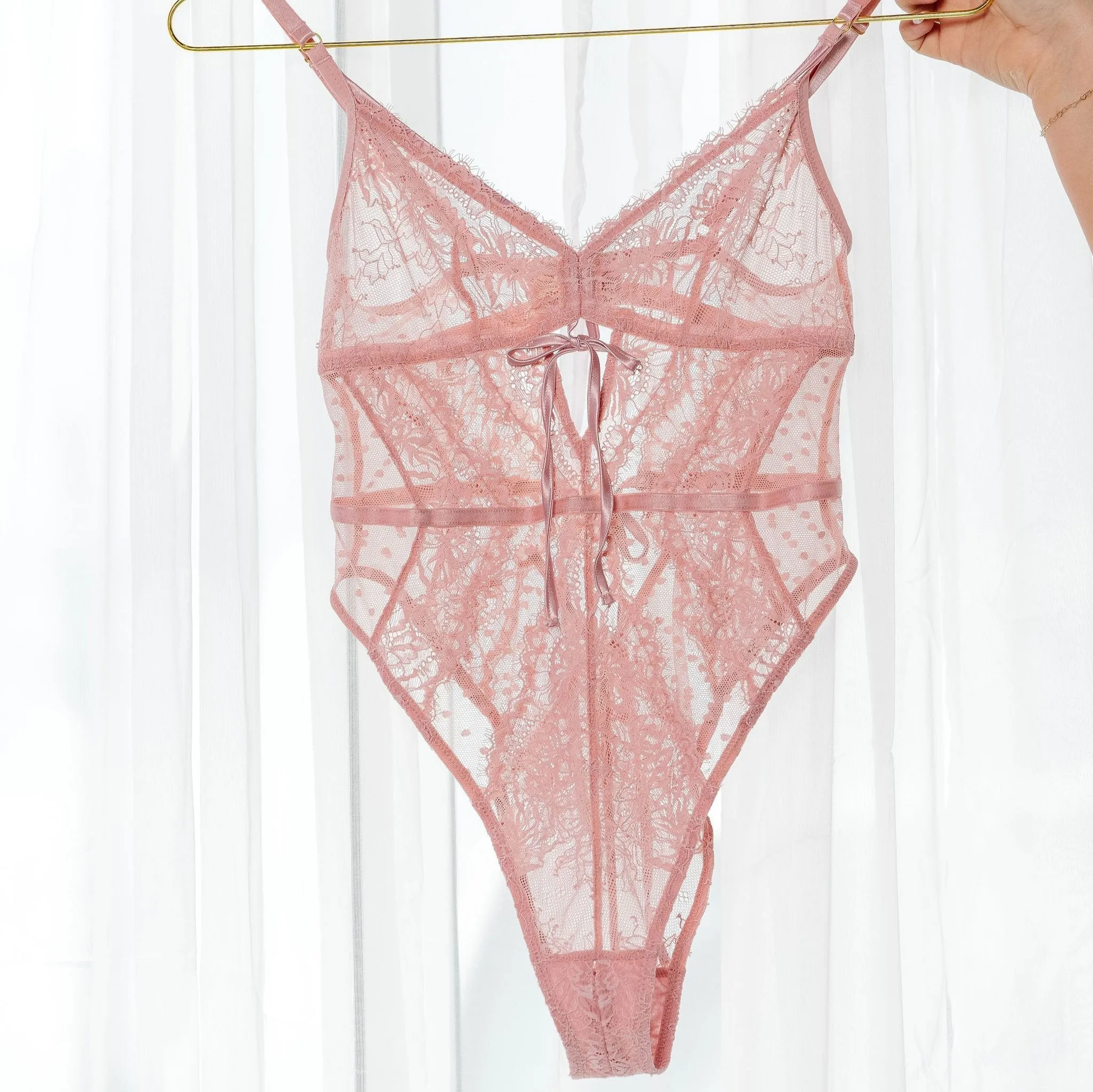 Lacy Crotchless Polka Dot Teddy - Blush