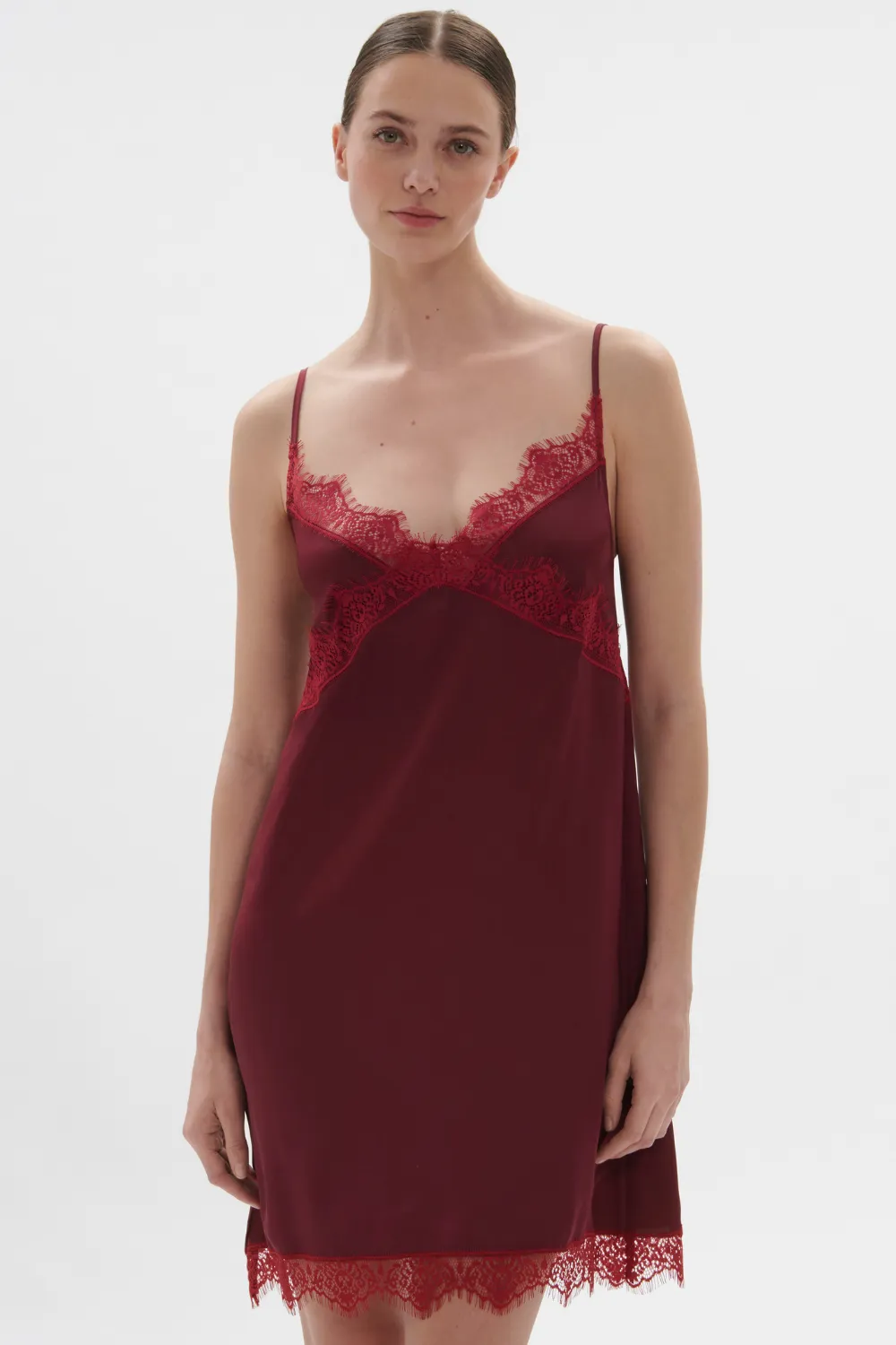 Satin Secrets Nightdress Spinel Red. Size 2 (UK 10-12)