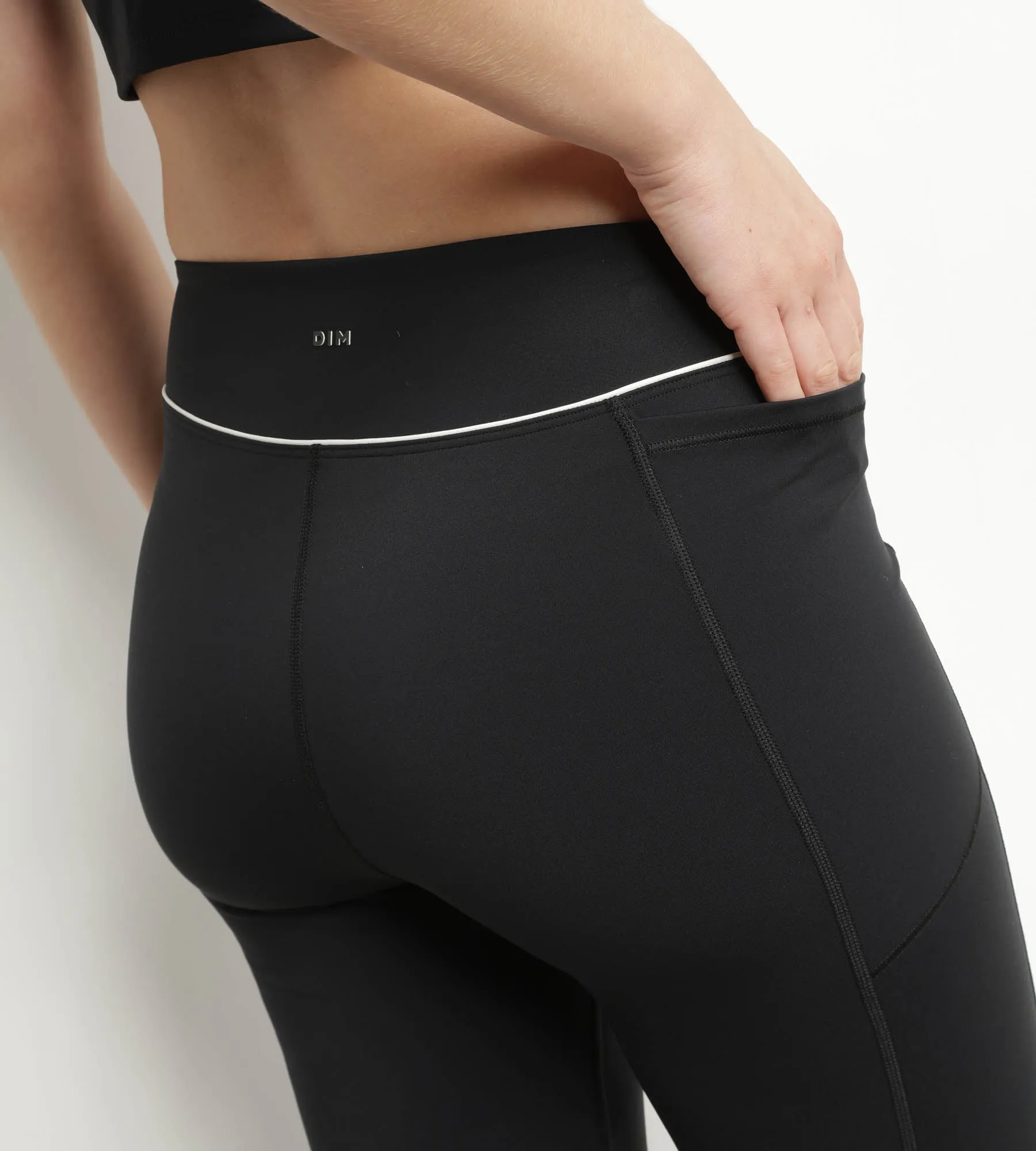 Women's short sports leggings in black microfibre Dim Move